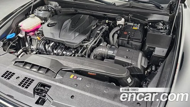 Hyundai Grandeur Grandeur (GN7) 2.5 Бензин 2WD — Фото автомобиля 6