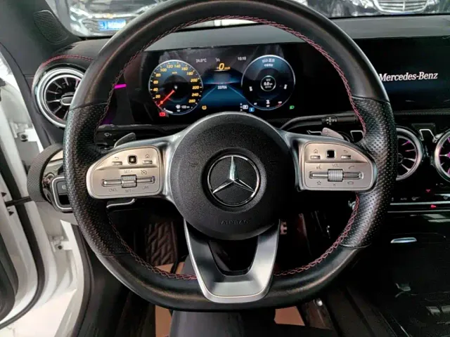 Mercedes-Benz CLA-Class — Фото автомобиля 10