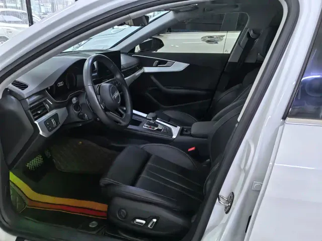 Audi A4L — Фото автомобиля 7