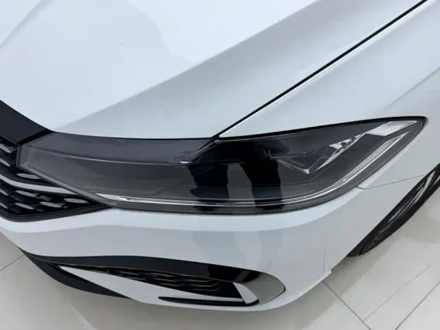 Volkswagen Lavida — Фото автомобиля 13