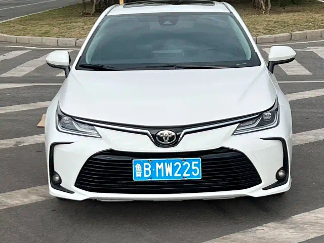 Toyota Corolla — Фото автомобиля 2