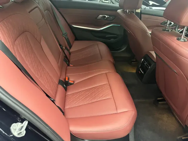 BMW 3 Series — Фото автомобиля 9