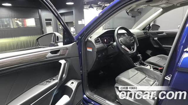 Volkswagen Tiguan — Фото автомобиля 8
