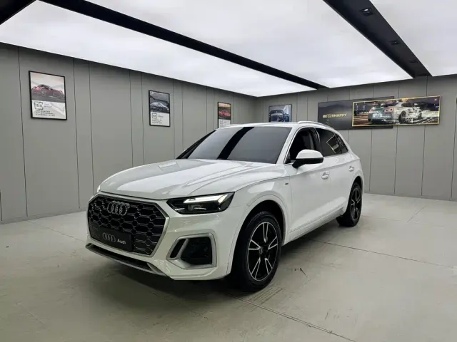 Фотография автомобиля — Audi Q5L