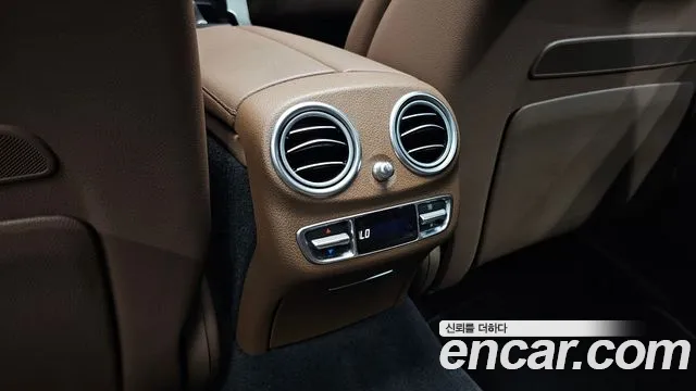Mercedes-Benz E-Class E-класс W213 E350 4MATIC Exclusive — Фото автомобиля 29