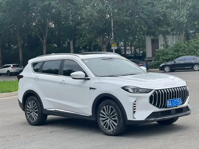 Jetour X70 Plus — Фото автомобиля 2