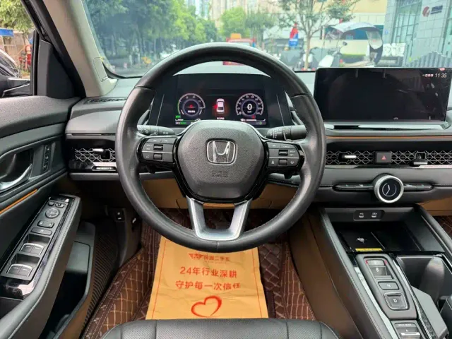 Honda Accord — Фото автомобиля 14
