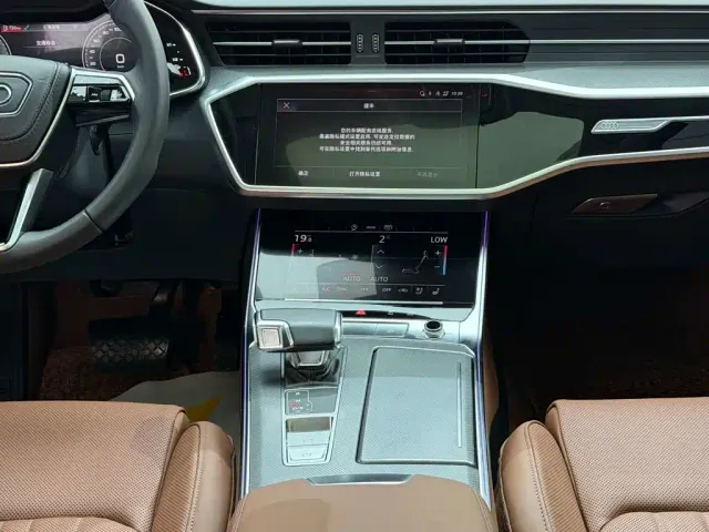 Audi A6L — Фото автомобиля 21