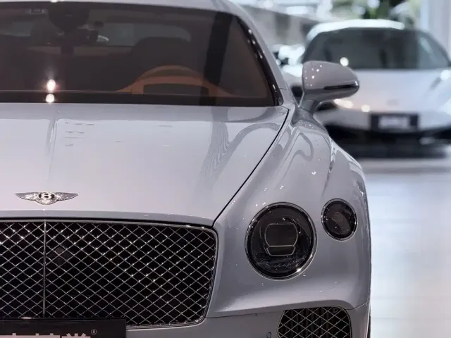 Bentley Continental — Фото автомобиля 2