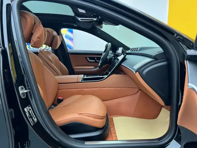 Mercedes-Benz S-Class — Фото автомобиля 18