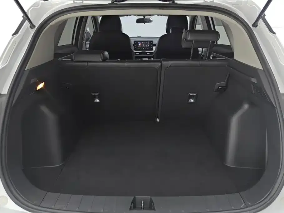 Geely Binyue 2025 1.5L CVT Super Edition — Фото автомобиля 4