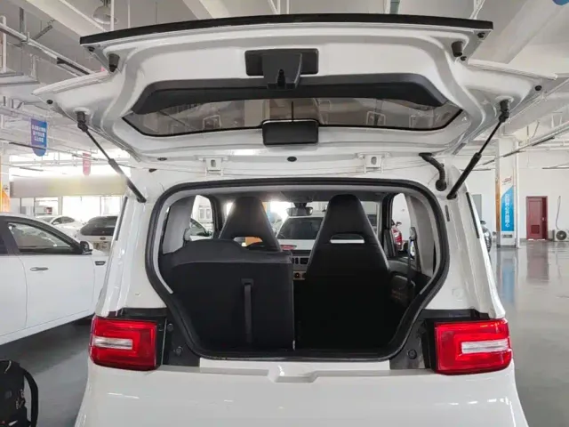 Wuling Hongguang Mini EV — Фото автомобиля 18