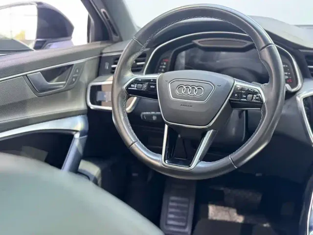 Audi A6L — Фото автомобиля 13