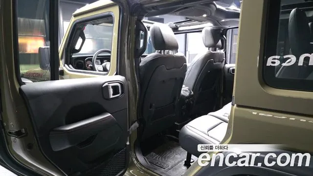 Jeep Wrangler Wrangler (JL) — Фото автомобиля 26