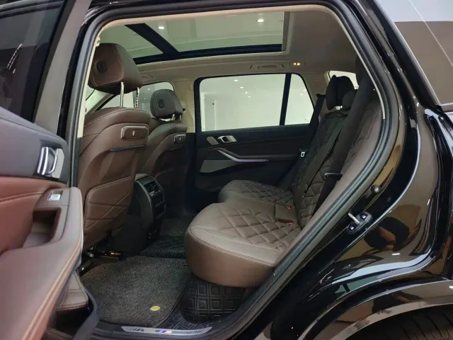 BMW X5 — Фото автомобиля 10