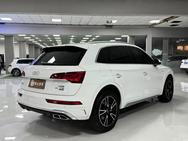 Audi Audi Q5L 2024 Model 40 TFSI Fashion Dynamic — Фото автомобиля 9