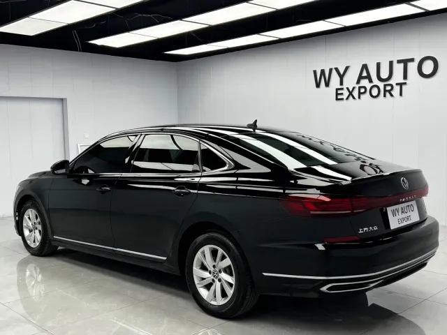 Volkswagen Passat — Фото автомобиля 7