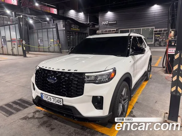 Фотография автомобиля — Ford Explorer