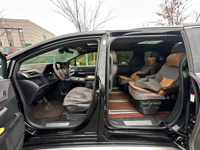 Toyota Granvia — Фото автомобиля 4