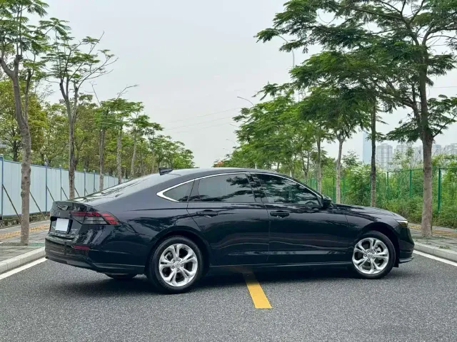 Honda Accord — Фото автомобиля 7