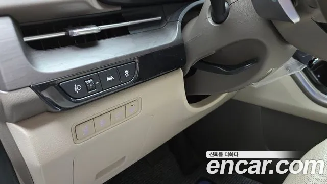 Kia Canival Carnival 4 поколение Дизель 9 мест Signature — Фото автомобиля 15