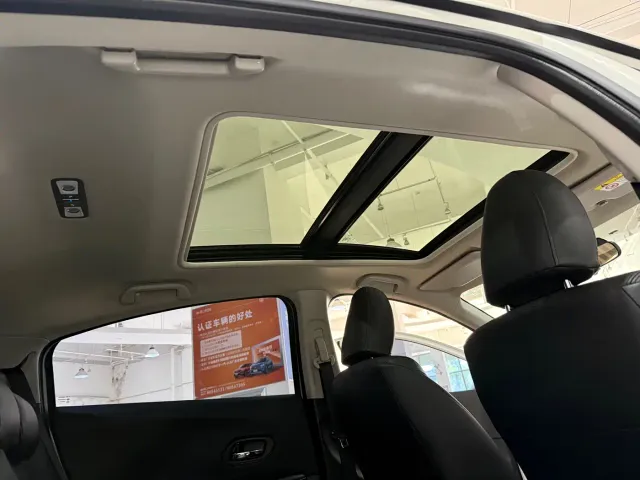 Honda Vezel 2020 1.5L CVT Elite — Фото автомобиля 17