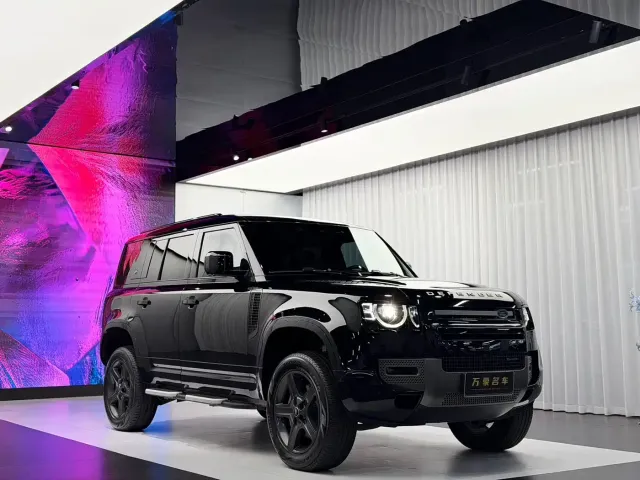 Land Rover Defender — Фото автомобиля 3