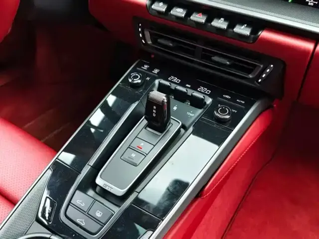 Porsche 911 — Фото автомобиля 14