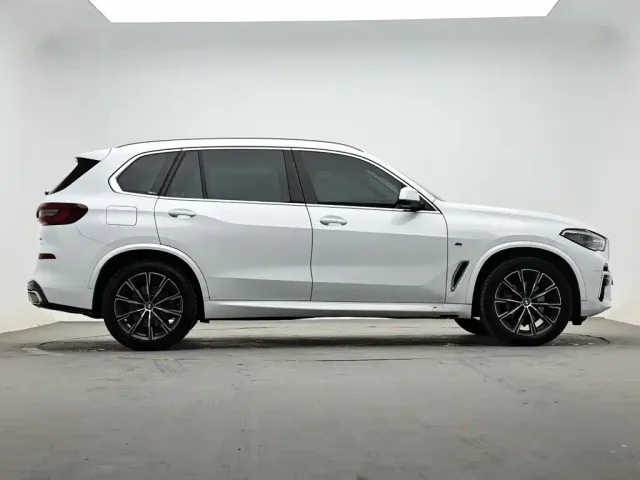 BMW X5 — Фото автомобиля 6