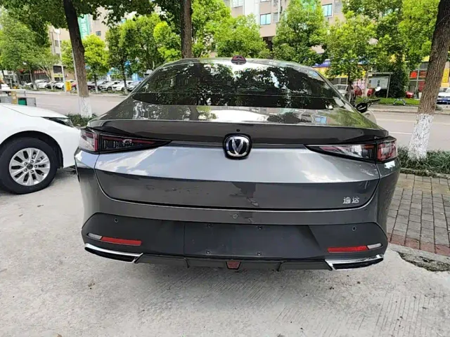 Changan Lamore — Фото автомобиля 5