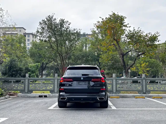 BMW X5 — Фото автомобиля 5