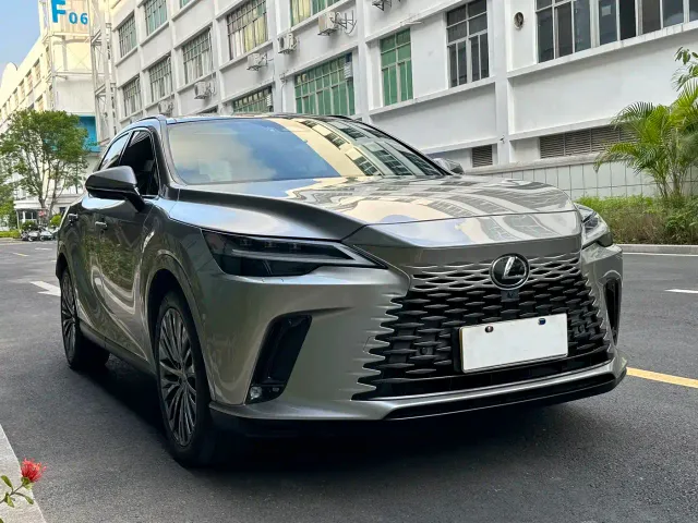 Lexus RX — Фото автомобиля 3