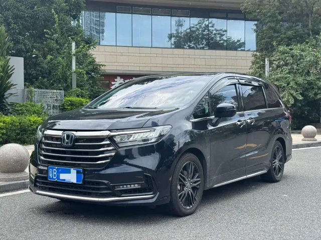 Фотография автомобиля — Honda Odyssey