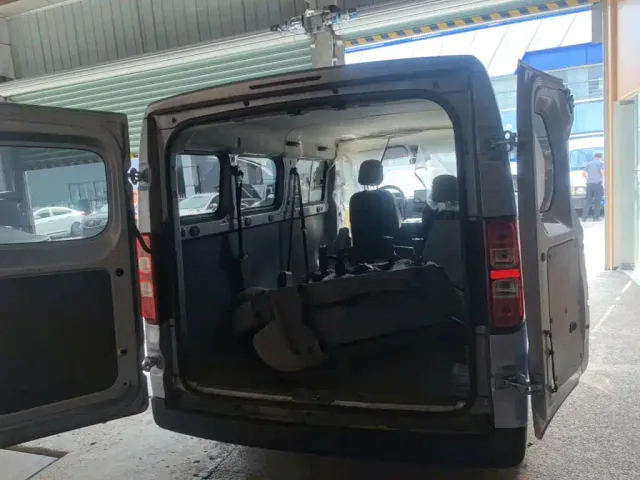 Wuling Yangguang — Фото автомобиля 14