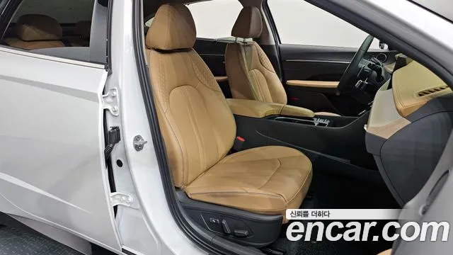 Hyundai Sonata — Фото автомобиля 10