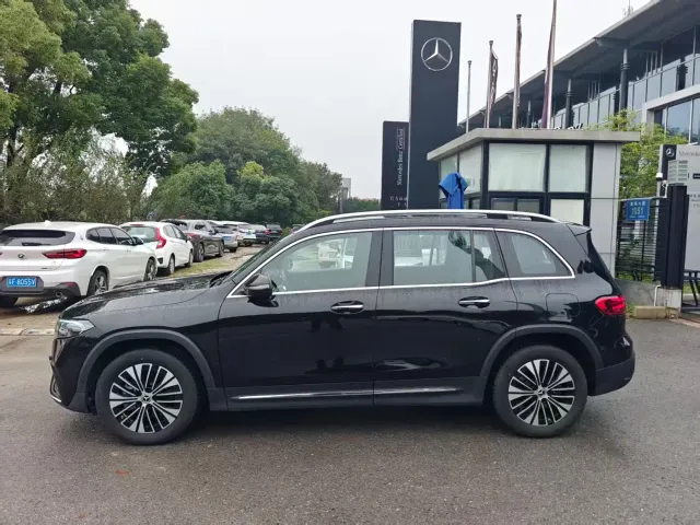 Mercedes-Benz EQB — Фото автомобиля 11