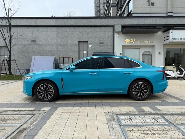 Hongqi H5 — Фото автомобиля 15