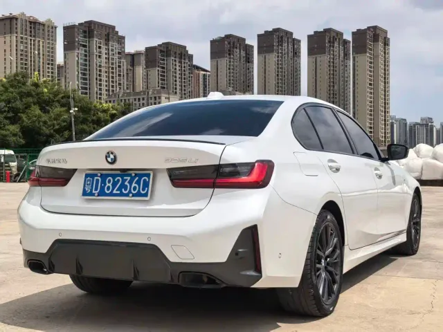BMW 3 Series — Фото автомобиля 9