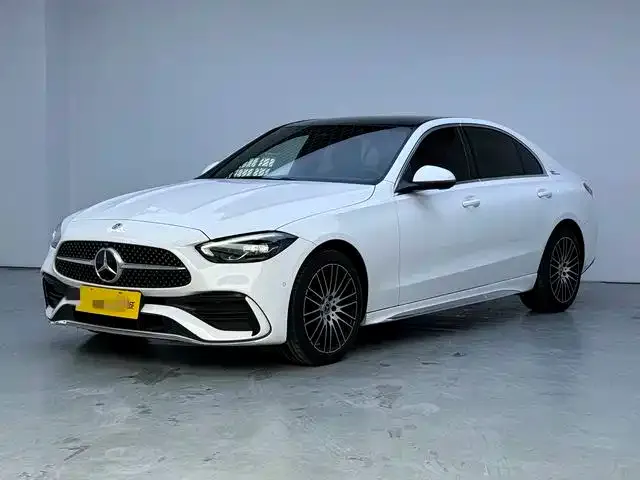 Фотография автомобиля — Mercedes-Benz C-Class
