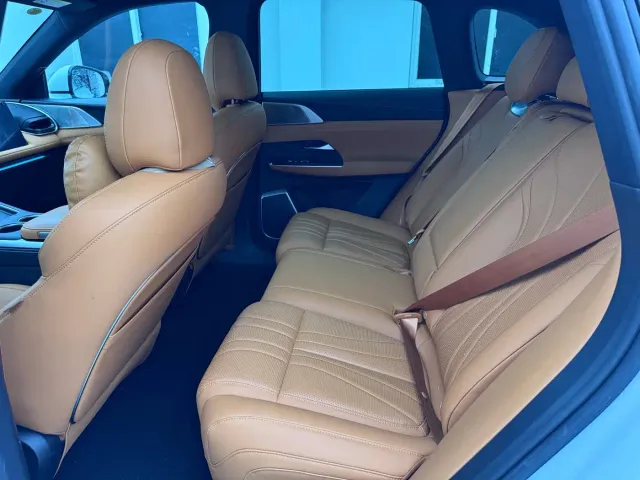Xpeng G9 — Фото автомобиля 5