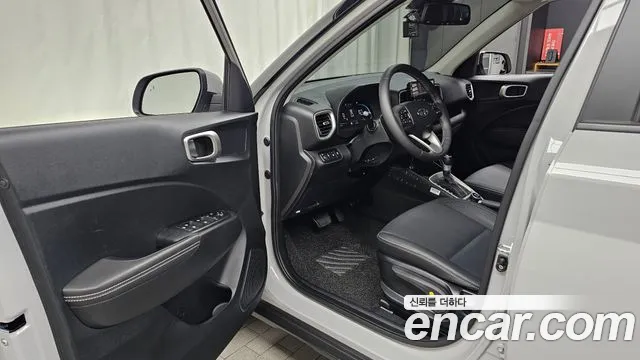 Hyundai Venue — Фото автомобиля 10