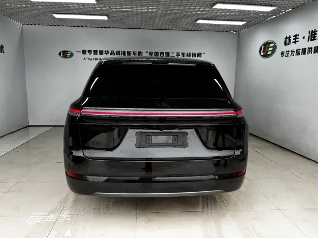 Li Auto L7 — Фото автомобиля 6