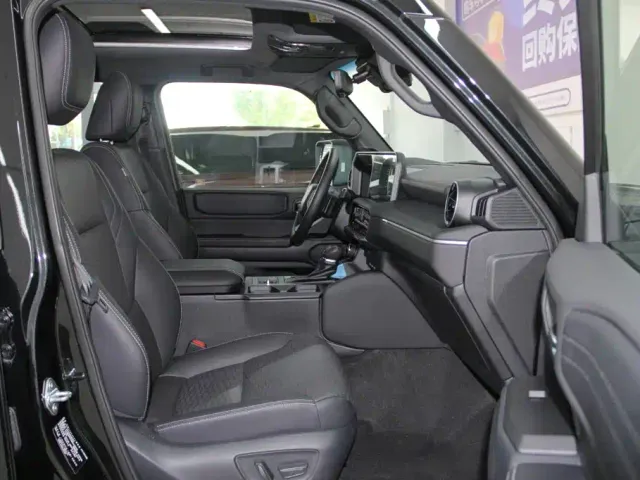 Toyota Prado — Фото автомобиля 10