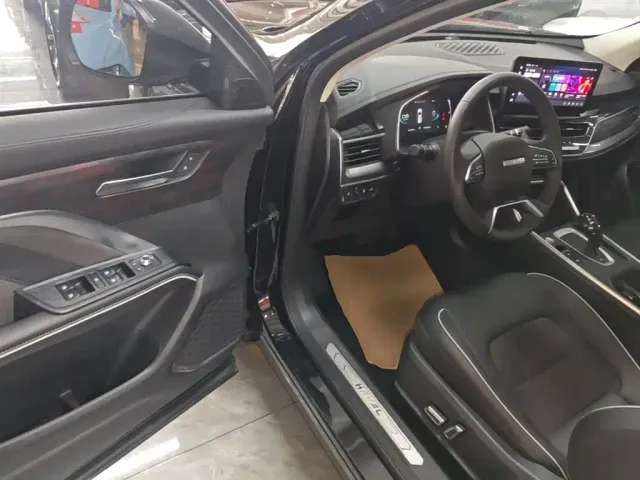 Haval H6 — Фото автомобиля 15