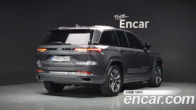 Фотография автомобиля — Jeep Cherokee