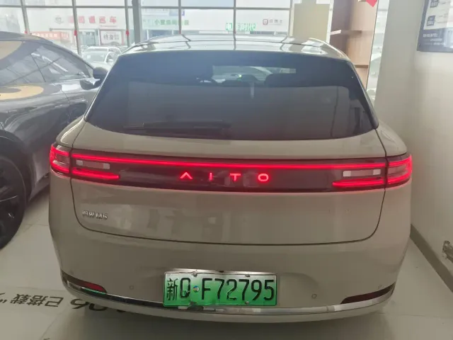 Aito M5 — Фото автомобиля 8