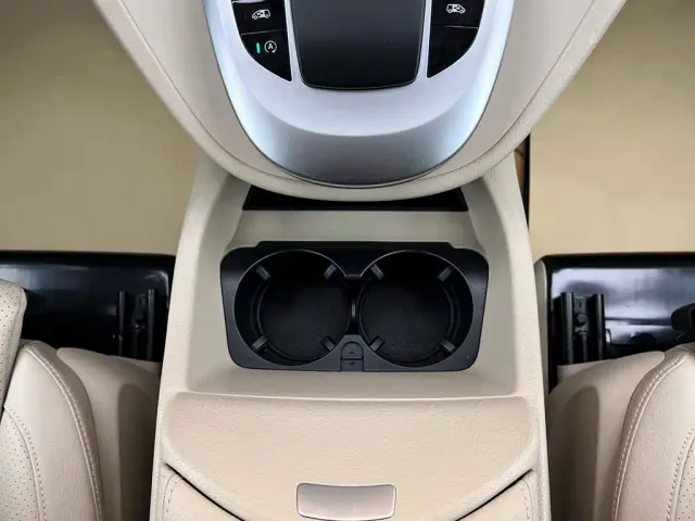 Mercedes-Benz V-Class — Фото автомобиля 25