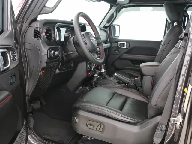 Jeep Wrangler — Фото автомобиля 4
