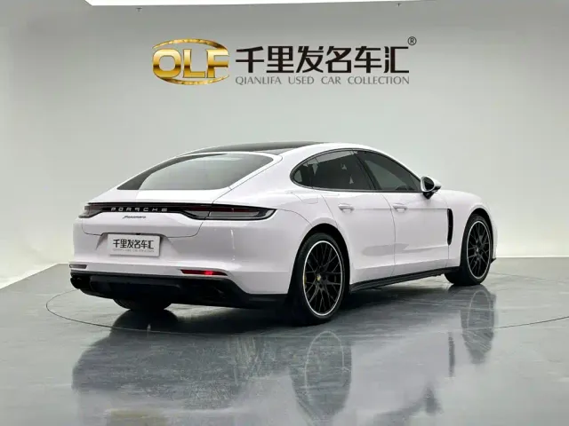 Porsche Panamera — Фото автомобиля 3