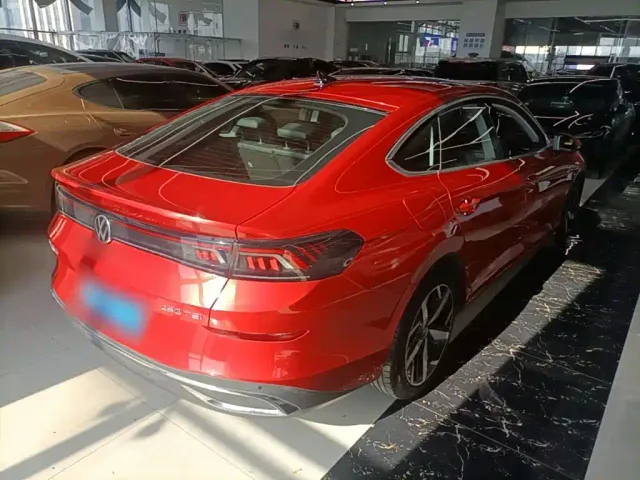 Volkswagen Lamando — Фото автомобиля 4